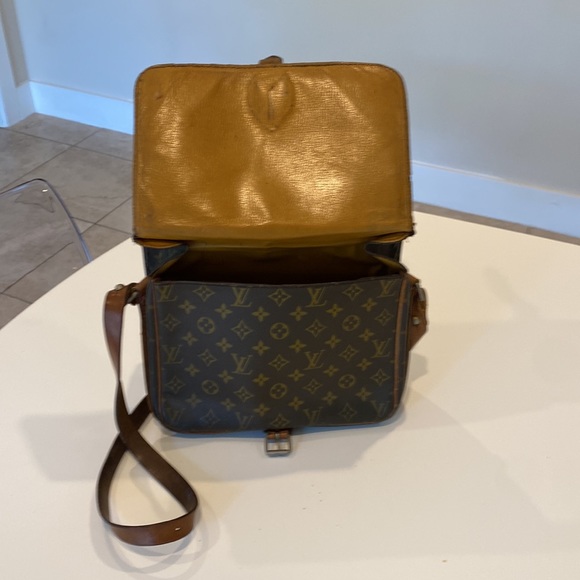 Vintage Monogram Louis Vuitton Cartouchiere - Picture 4 of 6